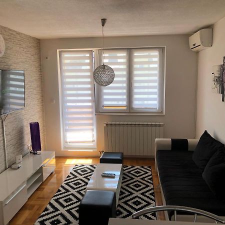 Apartman Dobrinja 1 사라예보 외부 사진